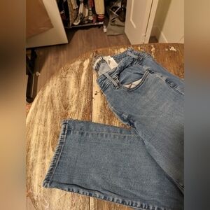 Levi's Women's 712 slim‎ jeans size 32 light wash